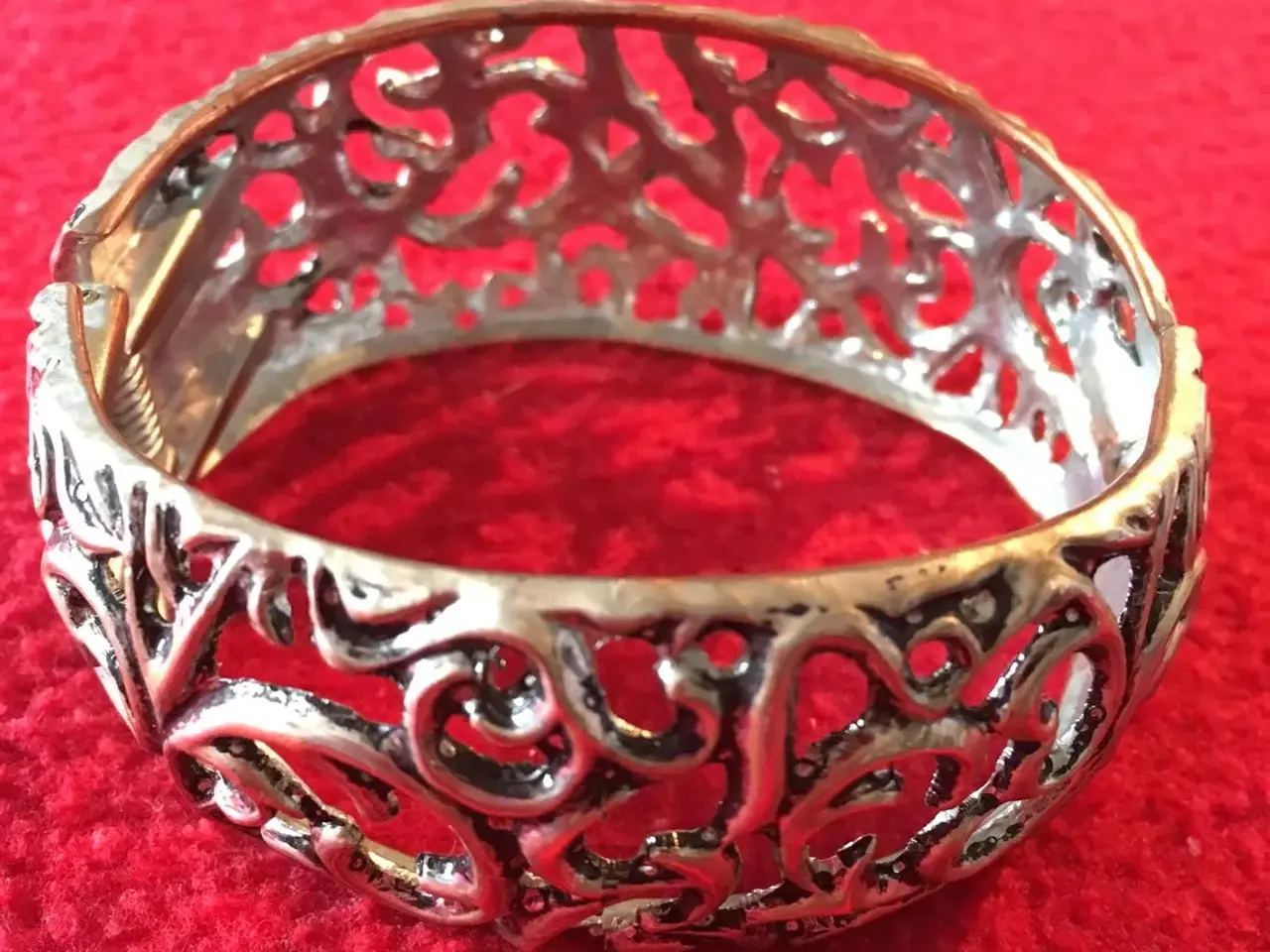 Billede 1 - Metal armbånd til salg