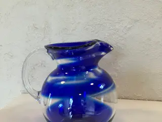 Mundblæst glas kande
