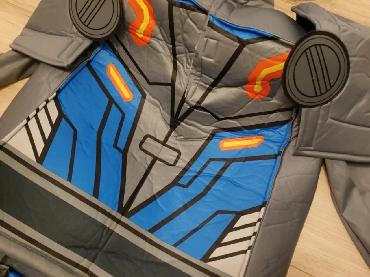 Billede 2 - Lego kostume super flot fastelavn