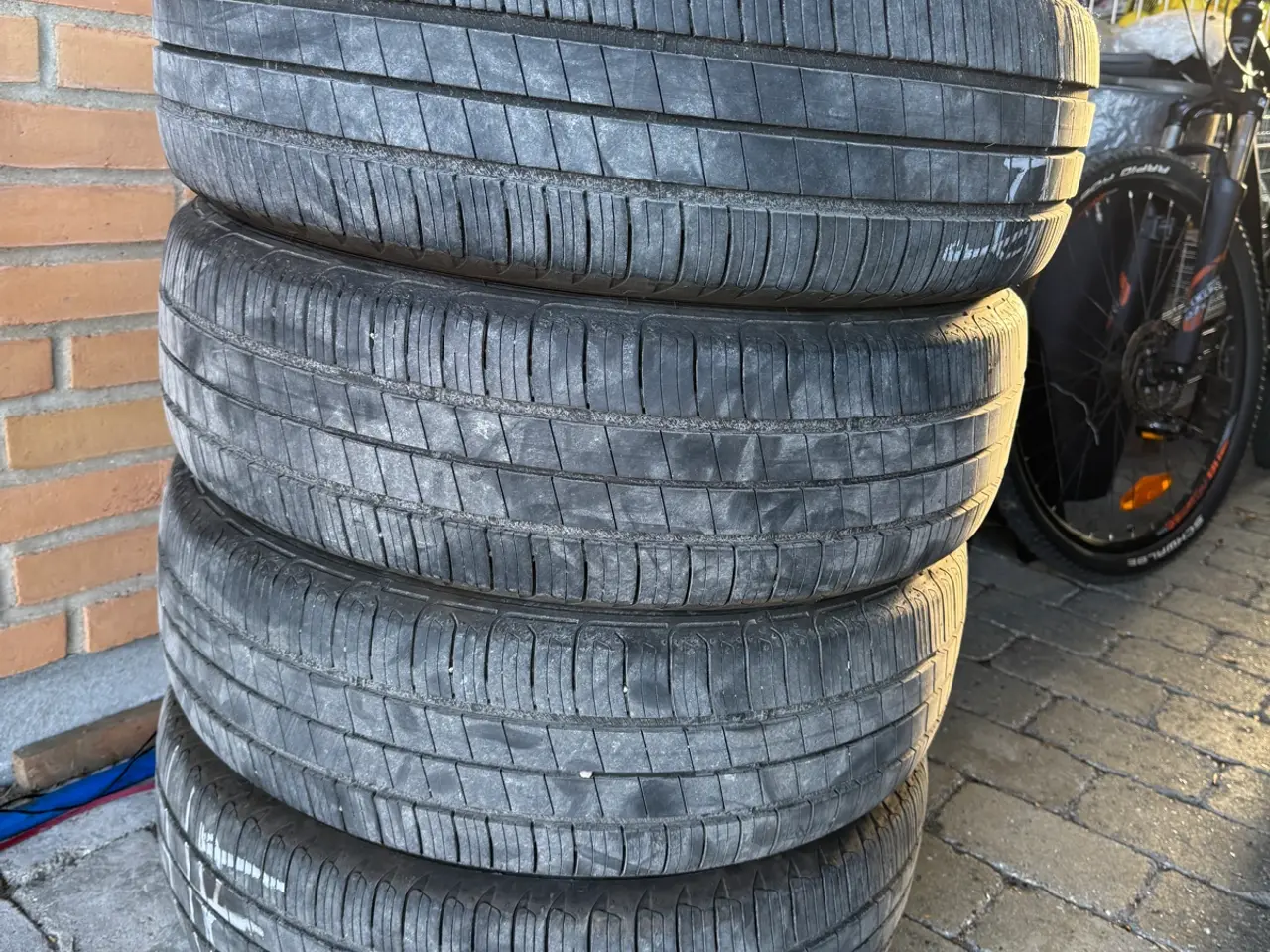 Billede 4 - GoodYear Efficientgrip Performance 195/60 R18