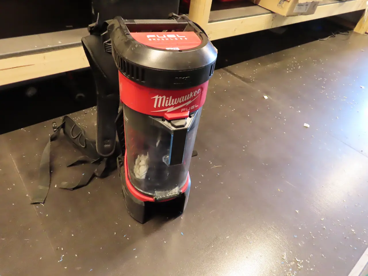 Billede 2 - Rygstøvsuger MILWAUKEE M18 FBPV-0