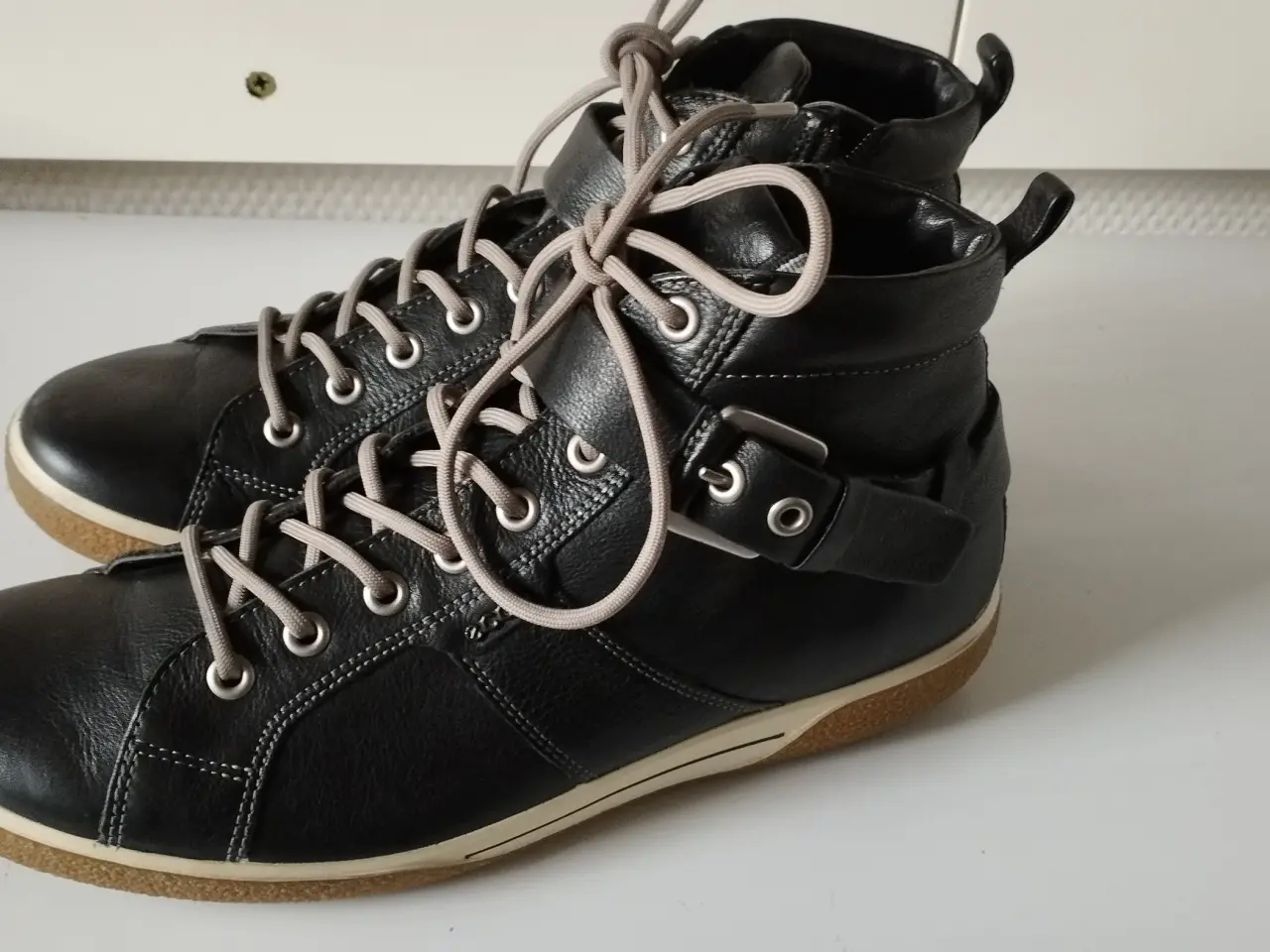 Billede 1 - Sneakers, str. 39, ECCO, sort, læder