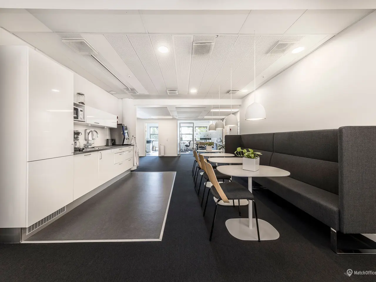 Billede 10 - 819 m² kontor med op til 55 arbejdspladser, nem tilgængelighed og parkering