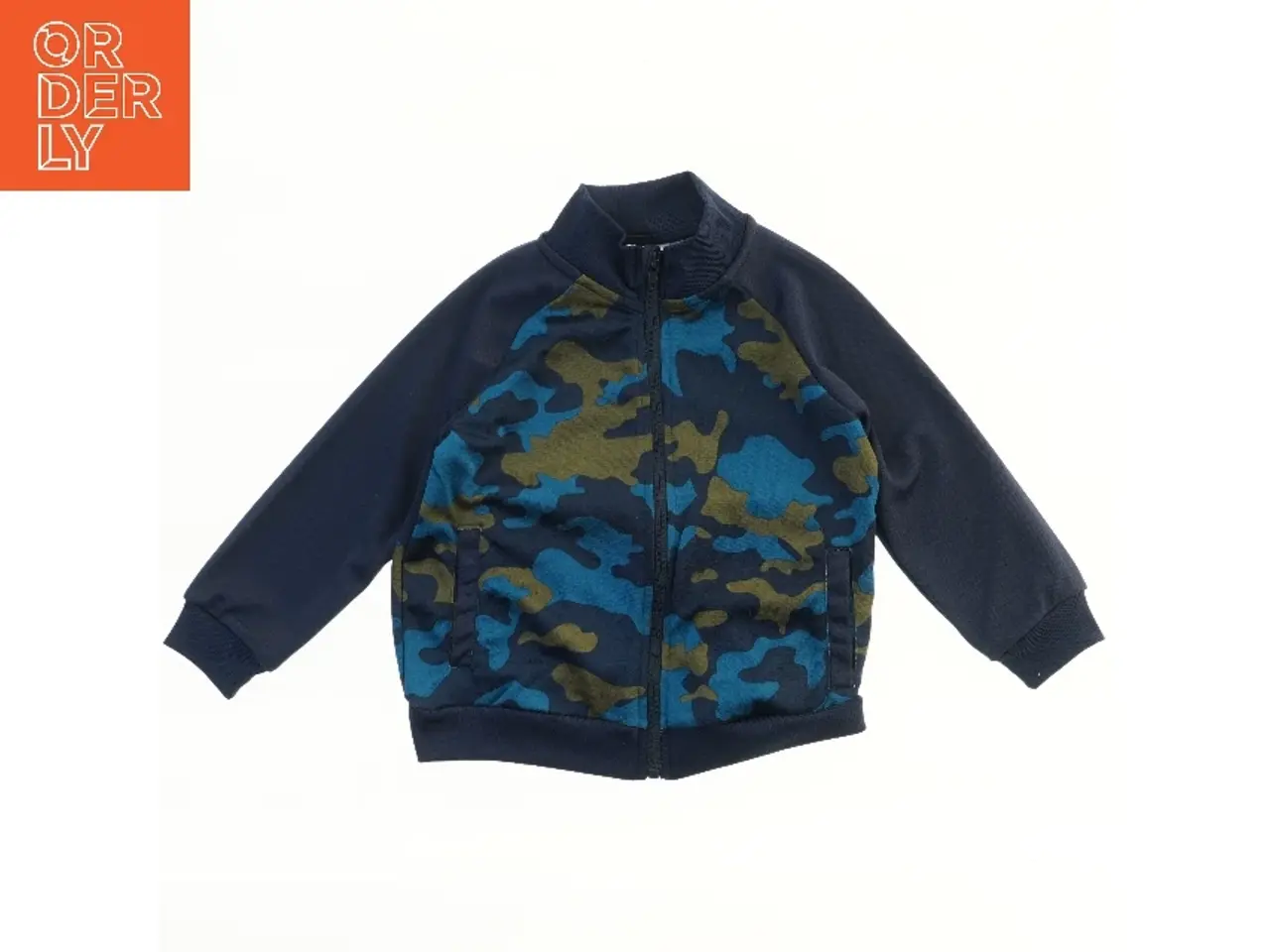 Billede 1 - Camouflage jakke til børn (str. 104)