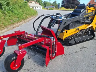 Eurotrac SK 10 skrid styret