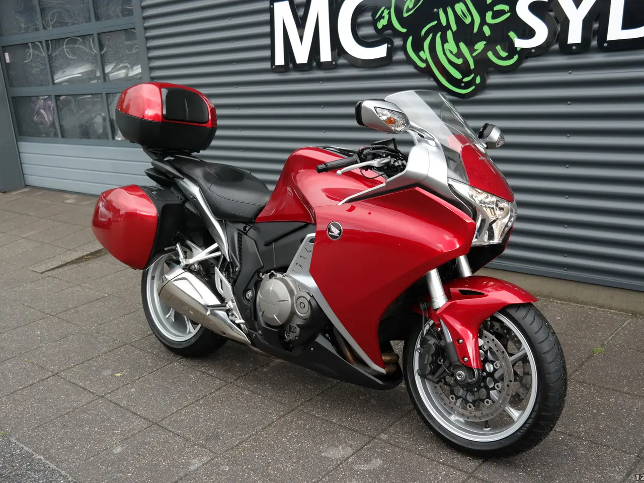 Billede 2 - Honda VFR 1200 F MC-SYD BYTTER GERNE