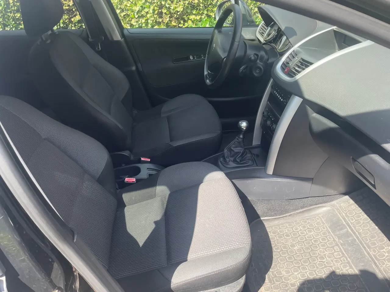 Billede 8 - Velholdt Peugeot 207 1.6 HDI