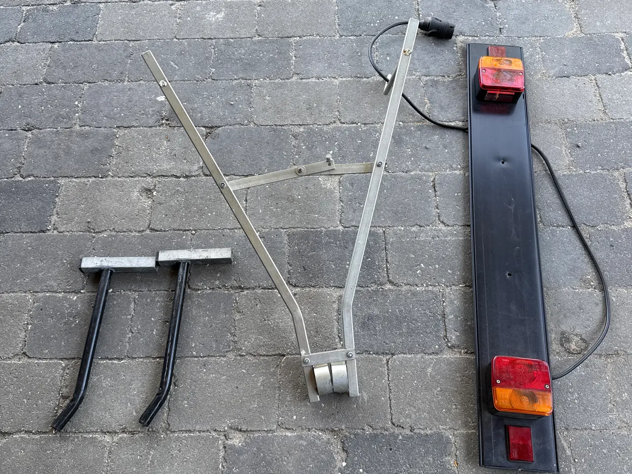 Billede 1 - Cykel holder mv 