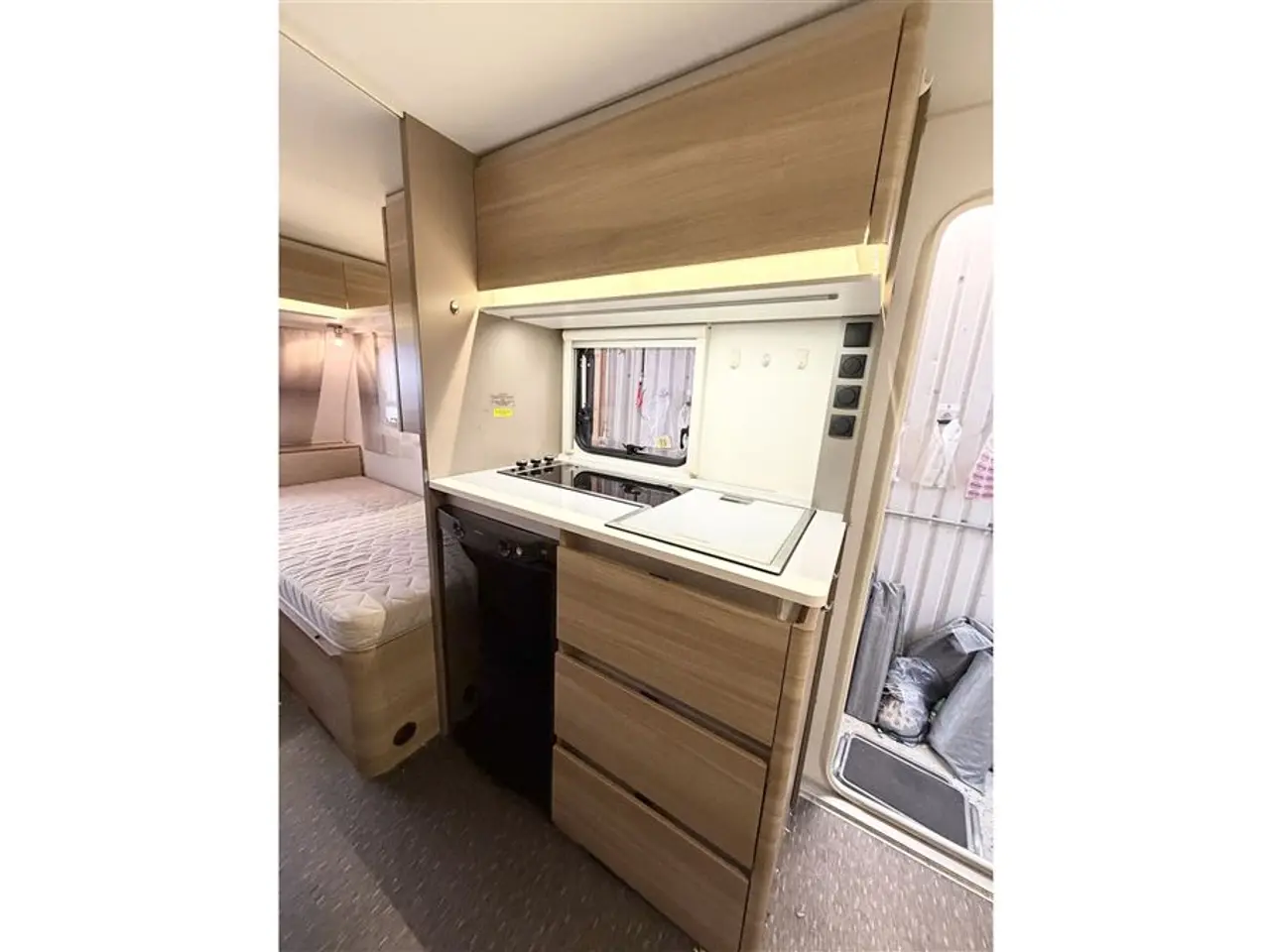 Billede 12 - 2015 - Adria Altea 492 LU Enkeltsenge-Lamel-Mover-Telt