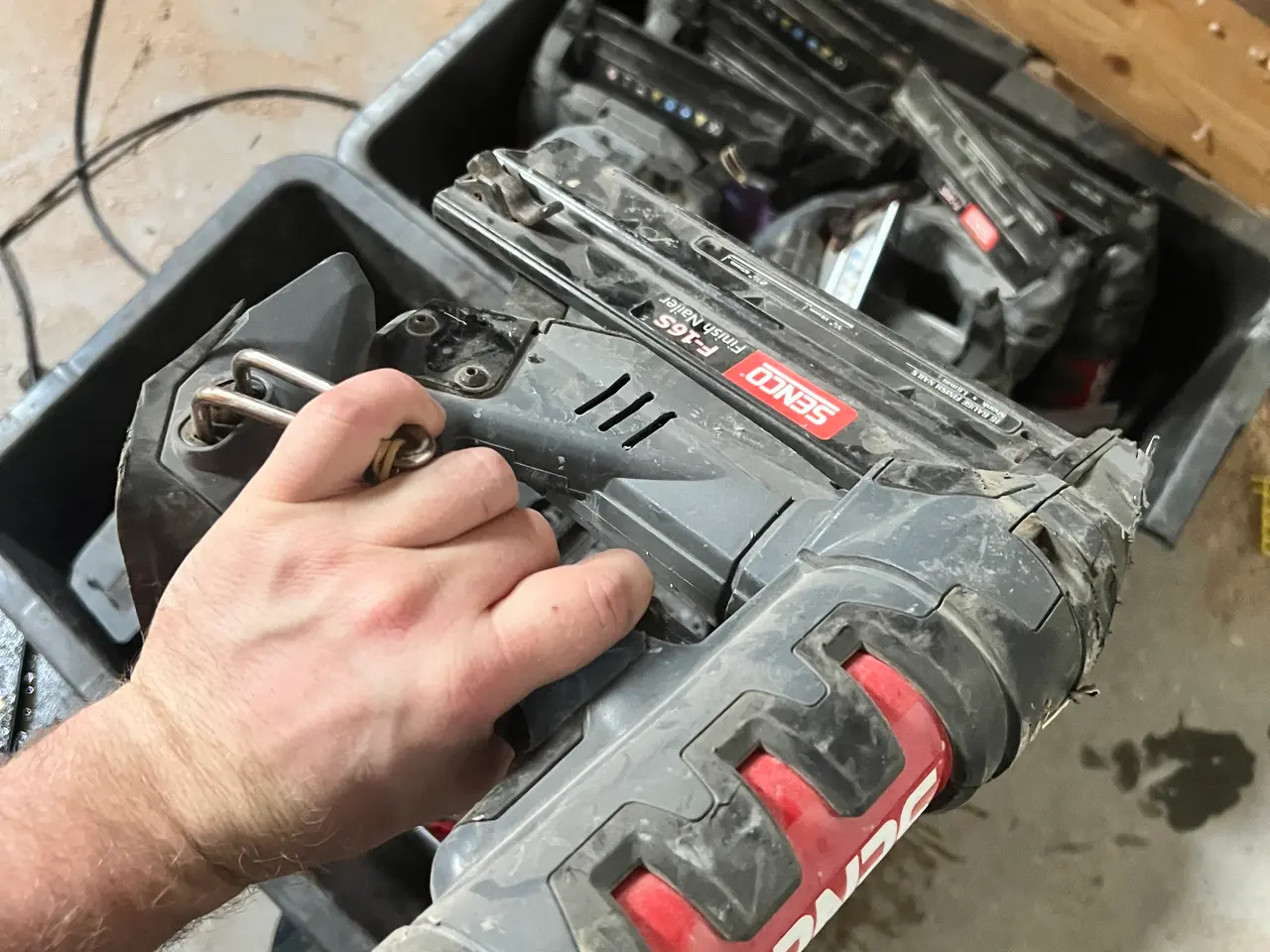 Billede 4 - Dykkerpistol 2 kasser defekte dykkerpistoler, batt