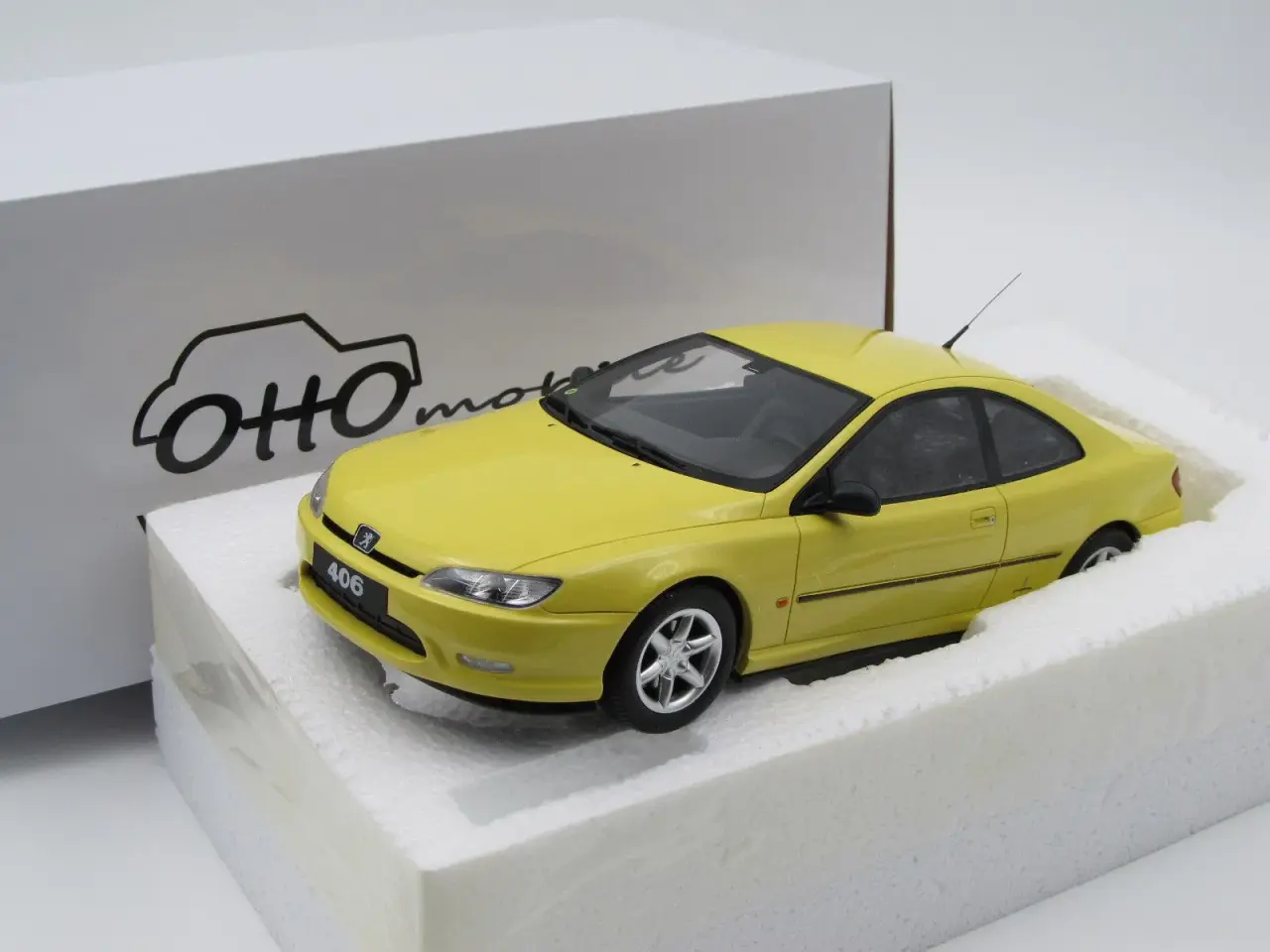 Billede 1 - 1997 Peugeot 406 V6 Coupe 1:18