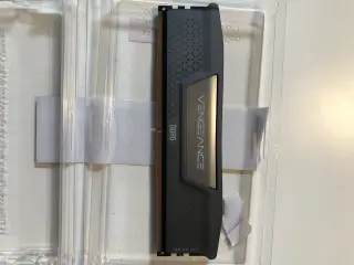 Corsair 32GB DDR5-6000 Vengeance RAM