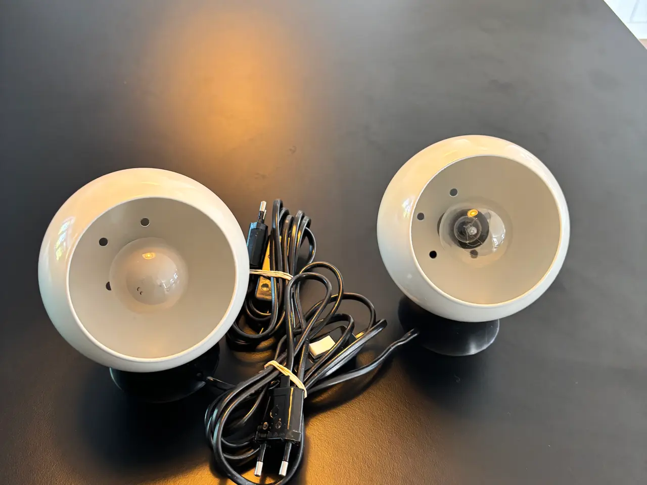 Billede 1 - Originale Benny Frandsen Ball magnetlamper – 2 stk