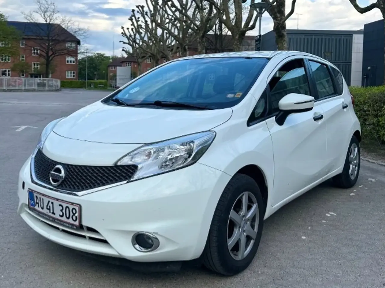 Billede 2 - Nissan Note LAVT km tal