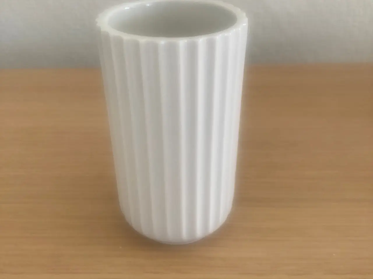 Billede 2 - Gammel Lyngby vase 12 cm