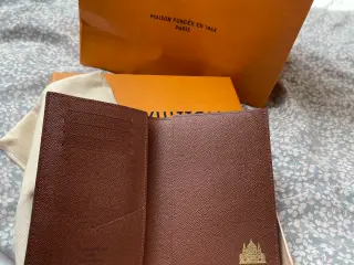 Louis Vuitton pas pung
