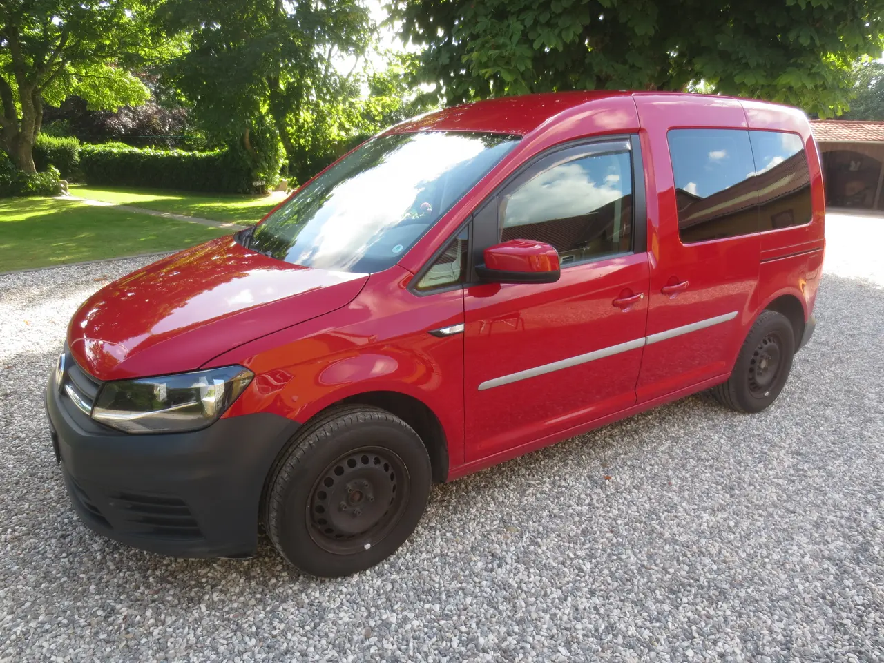 Billede 1 - VW Caddy 2.0 TDi 75 Hk År 16.