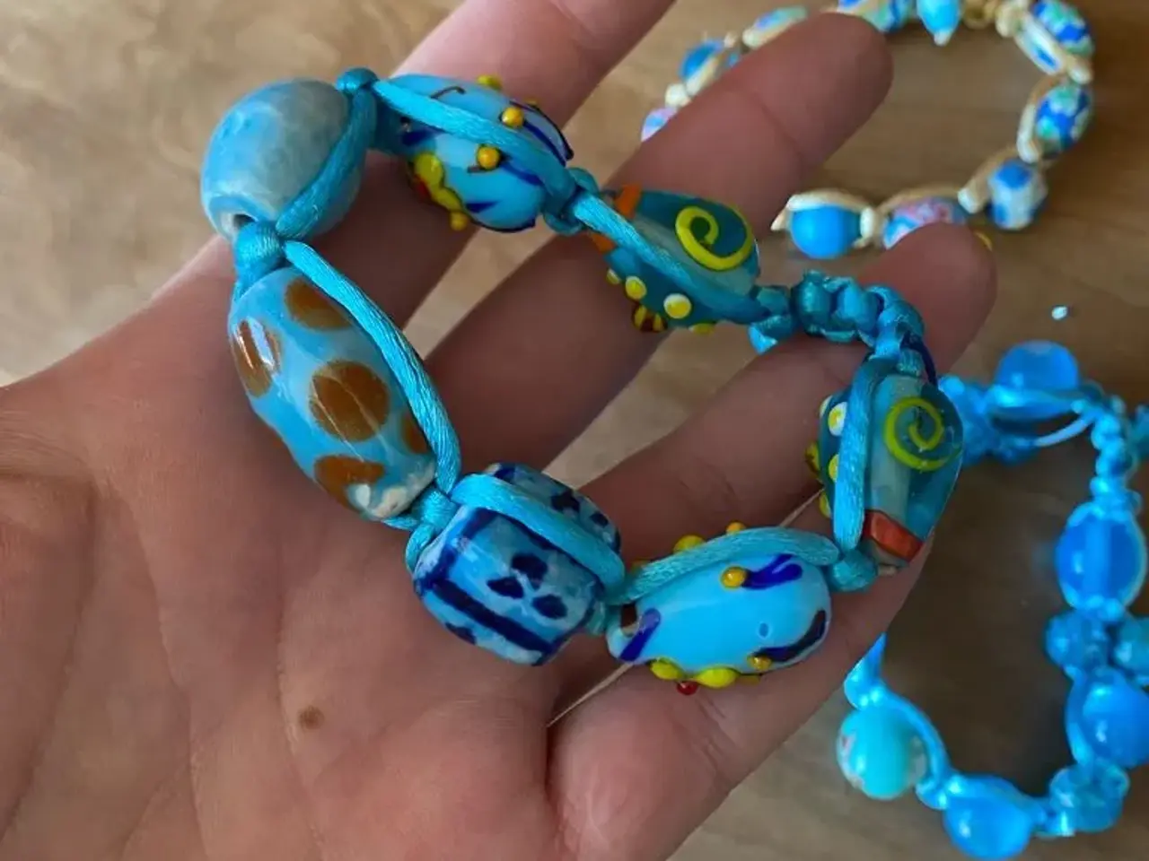 Billede 7 - Nye knyttede armbånd