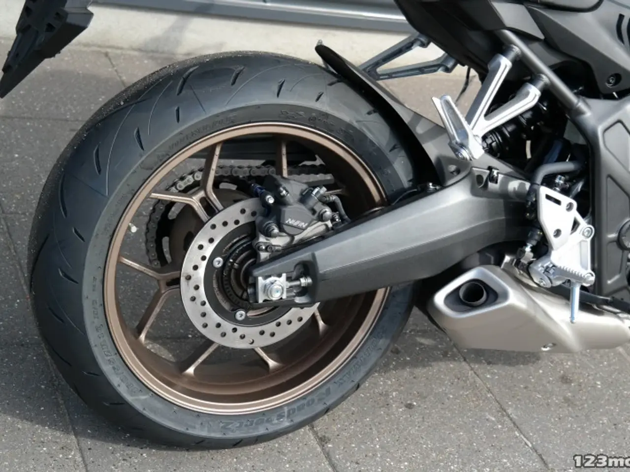 Billede 7 - Honda CB 650 RC MC-SYD BYTTER GERNE