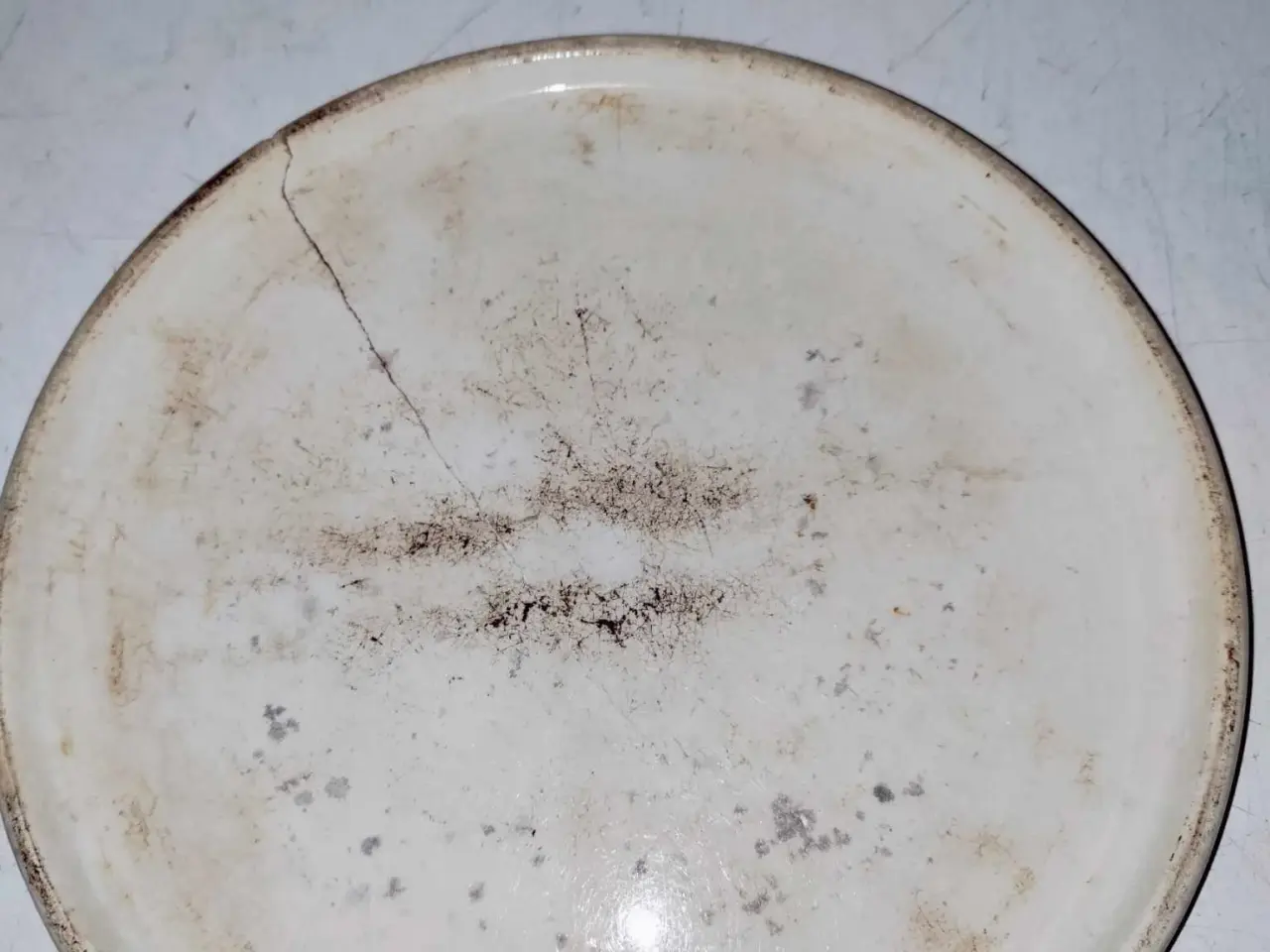 Billede 4 - fin gamle mønt bakke fra oma har en revne