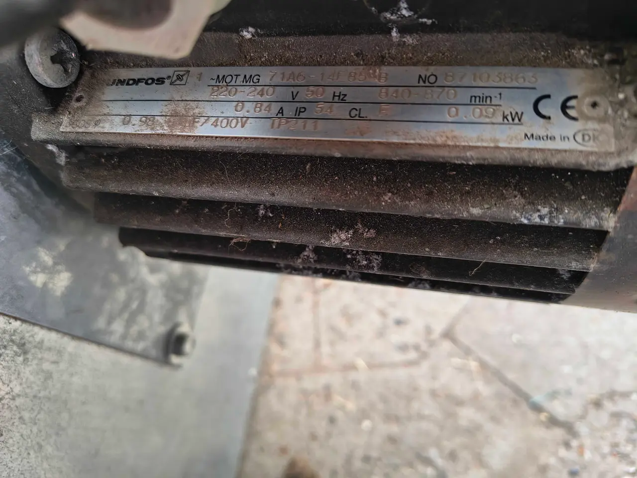 Billede 5 - Udsugnings motor og 2 store luft filtre