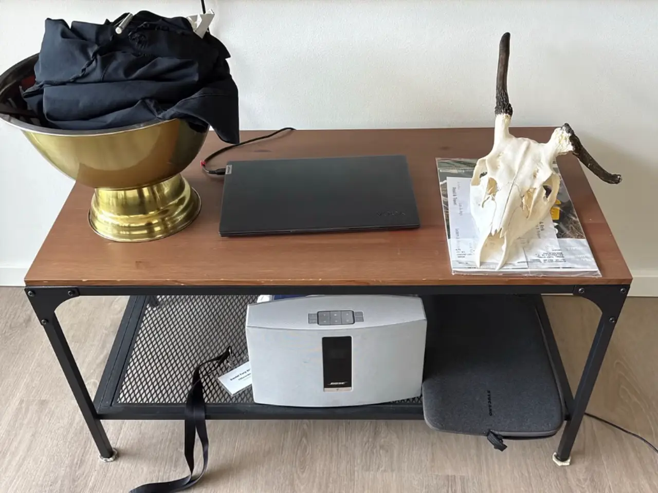 Billede 3 - FLYTTER Spisebord med 5 stole, Sofa + bord og Seng