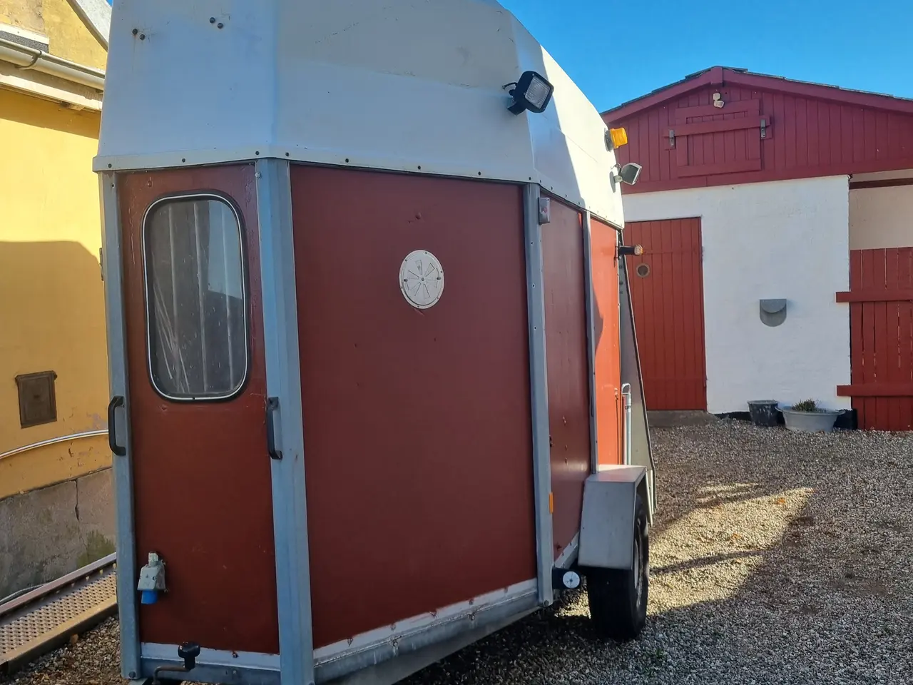Billede 2 - Unik Cargo Trailer med lys, bænke og varme