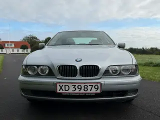 BMW 523i 5 gear sedan 170 hk