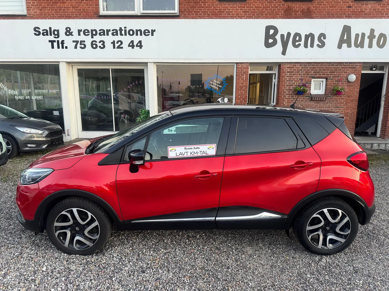 Billede 1 - Renault Caputr Nysyn Lav km Meget pæn velkørende