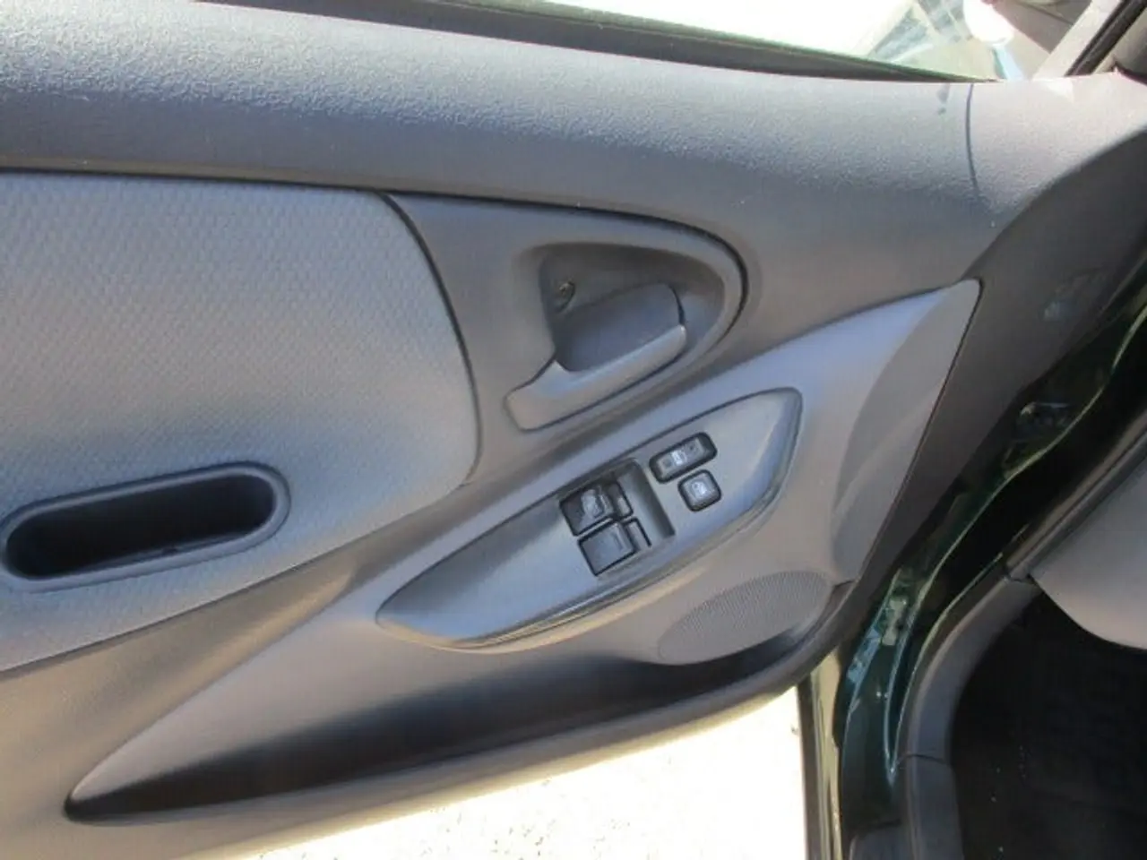 Billede 9 - Toyota Yaris 1,3 Luna