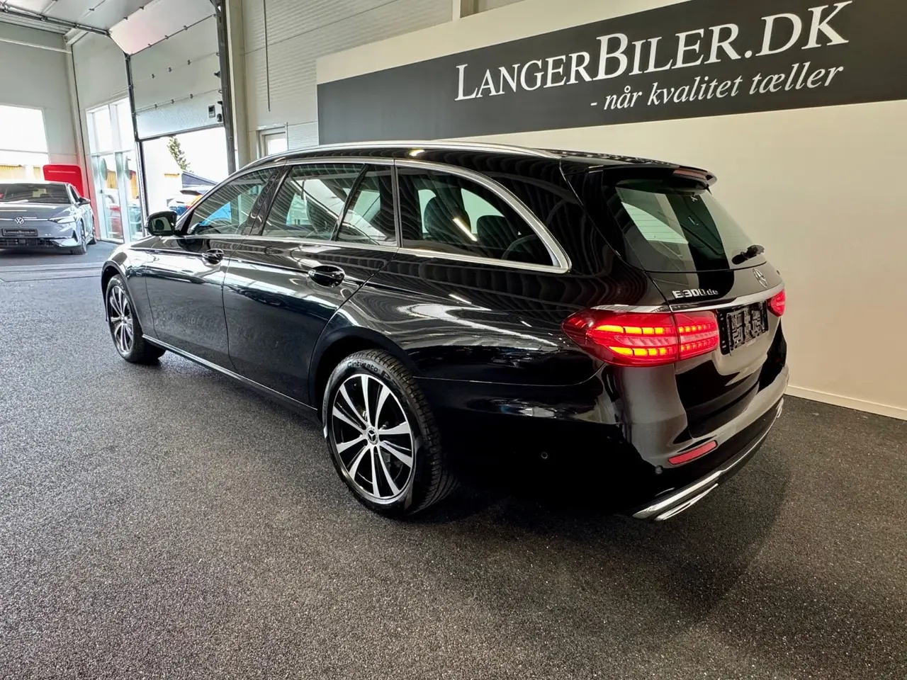 Billede 3 - Mercedes E300 de 2,0 stc. aut. 4Matic