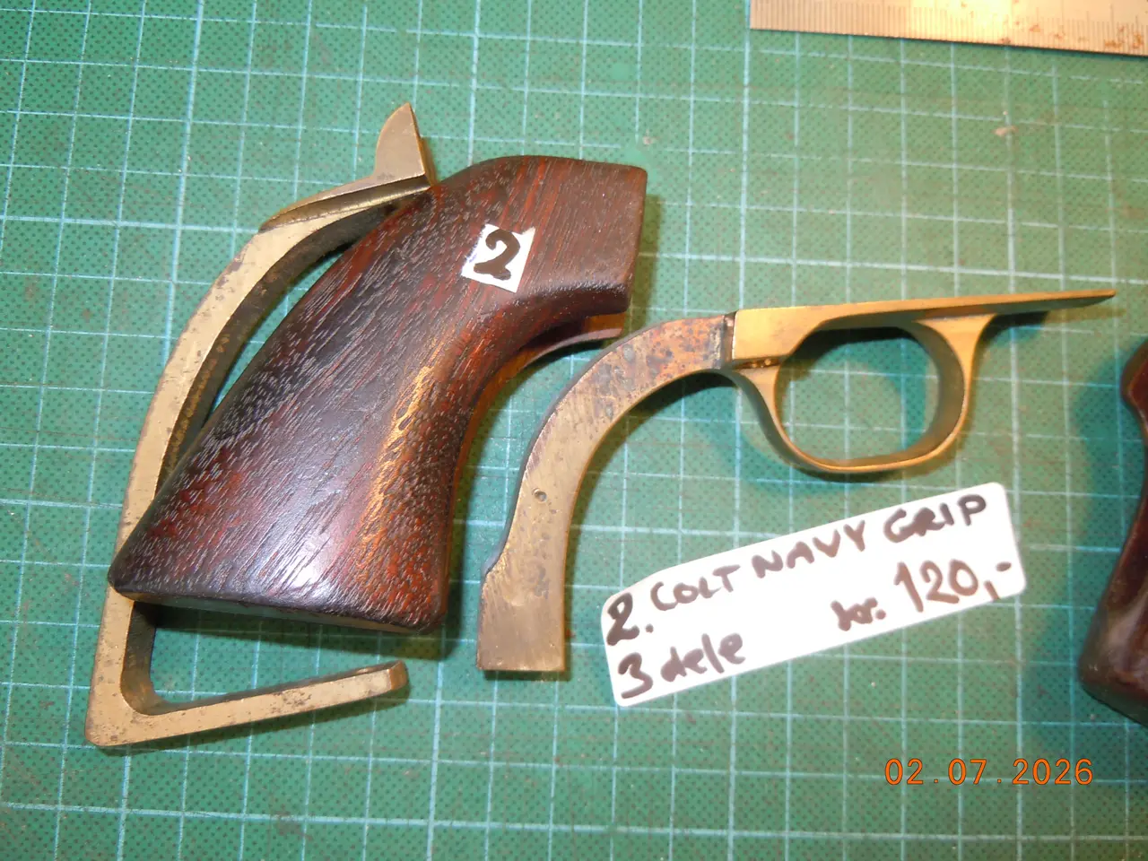 Billede 17 - Pistol-og revolverskæfter, gamle og nye.