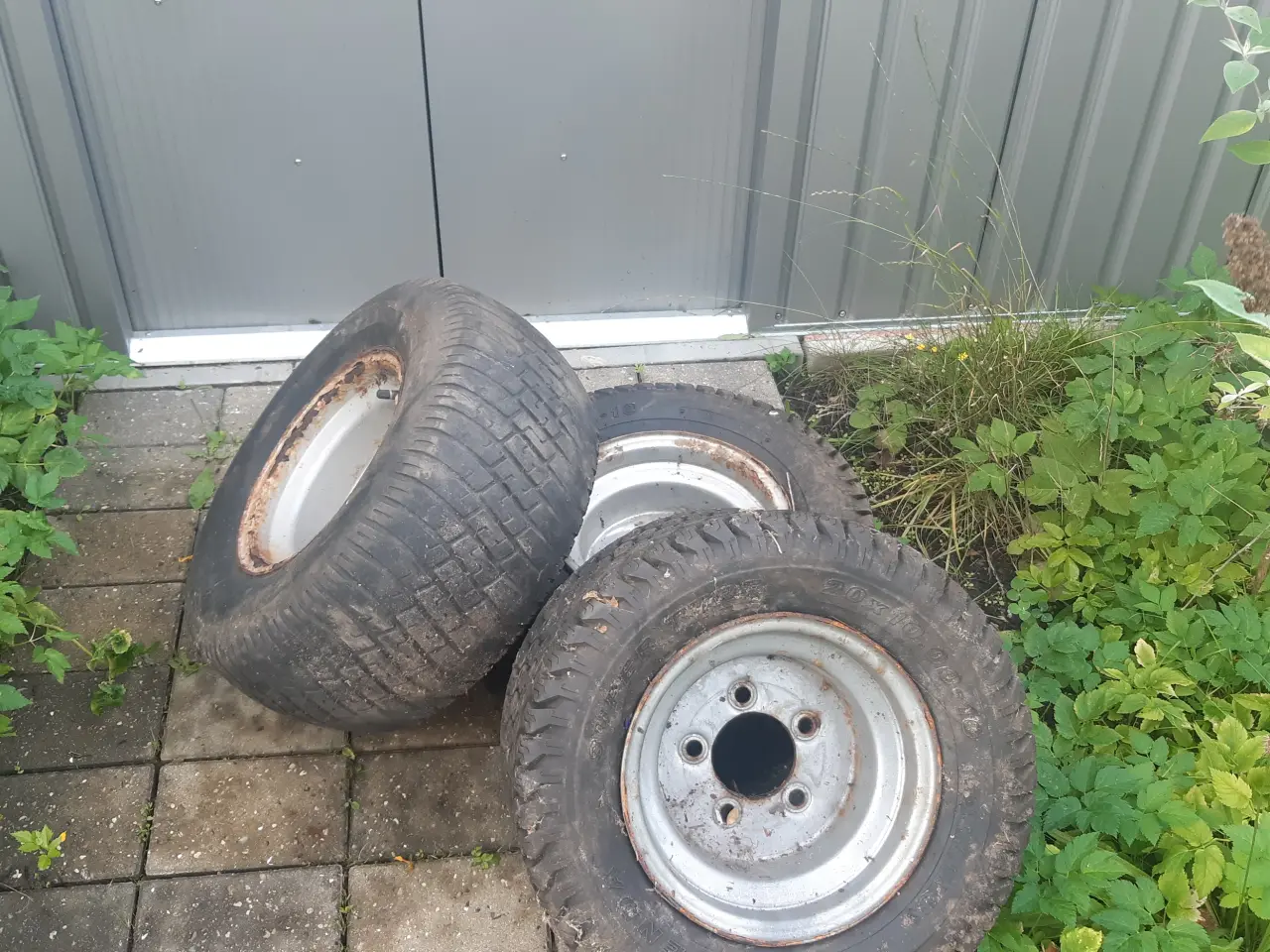 Billede 1 - Trelleborg dæk på fælge 20x10,00x10