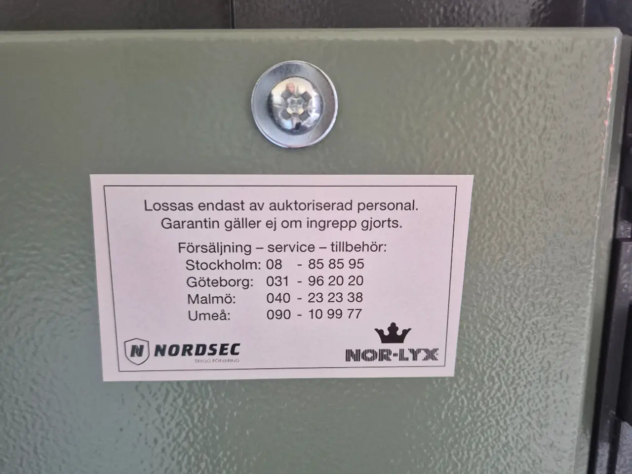 Billede 4 - Nordhunt 44 Våbenskab m. Nøglelås