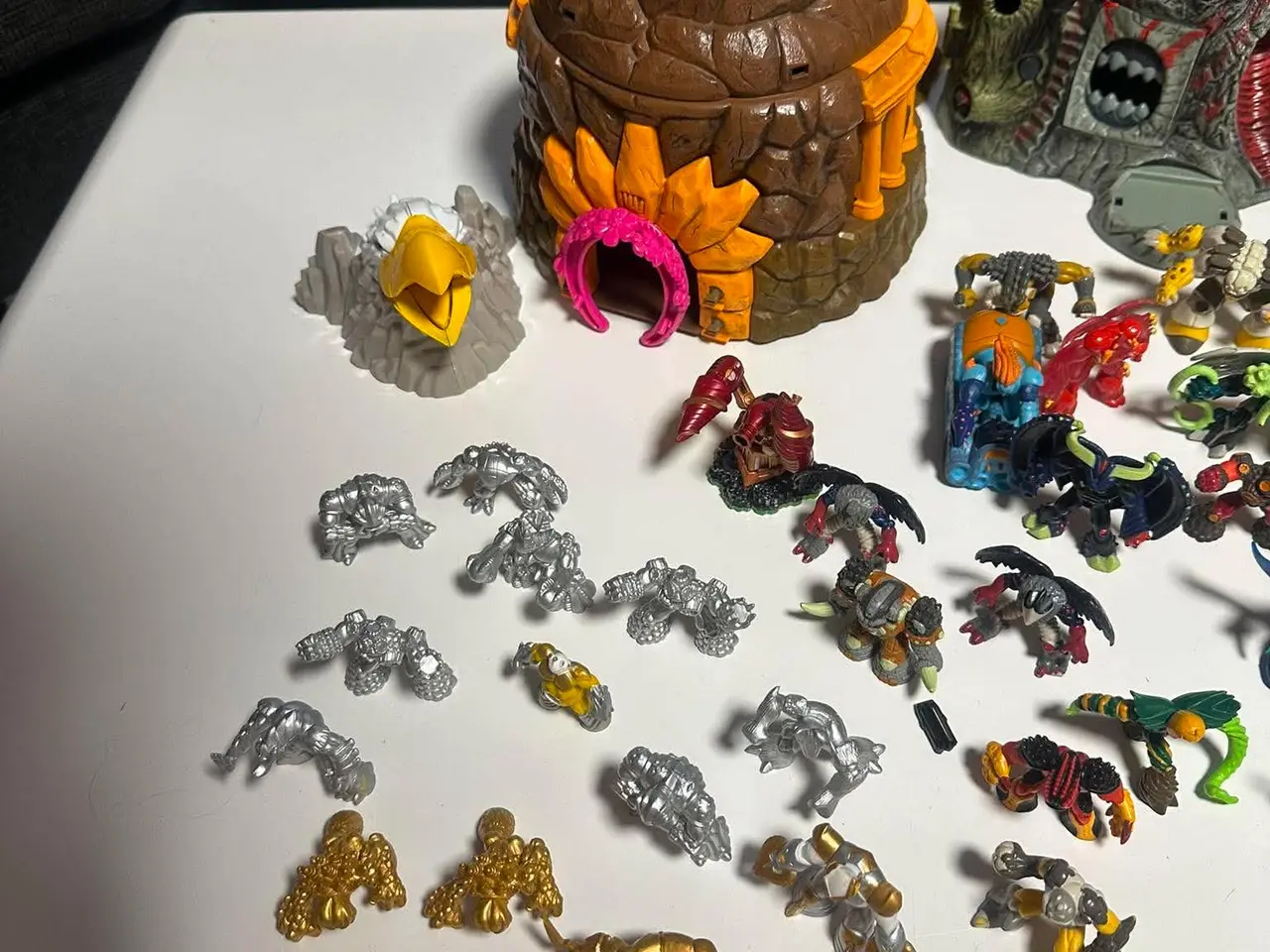 Billede 10 - Stor Gormiti-samling – 81 figurer + playsets 