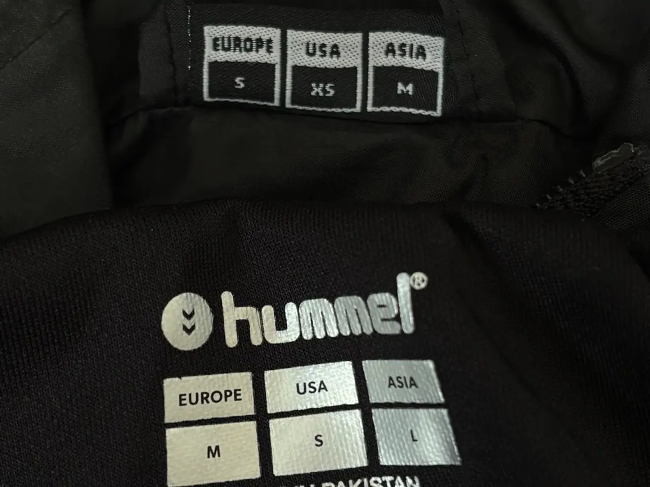 Billede 2 - Hummel HFC Træningssæt - Jakke (Str. S) & Bukser (