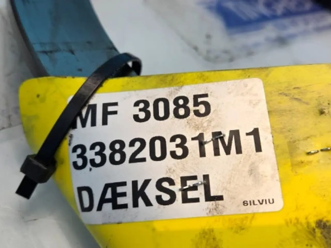 Billede 3 - Massey Ferguson 3085 Dæksel 3382031M1