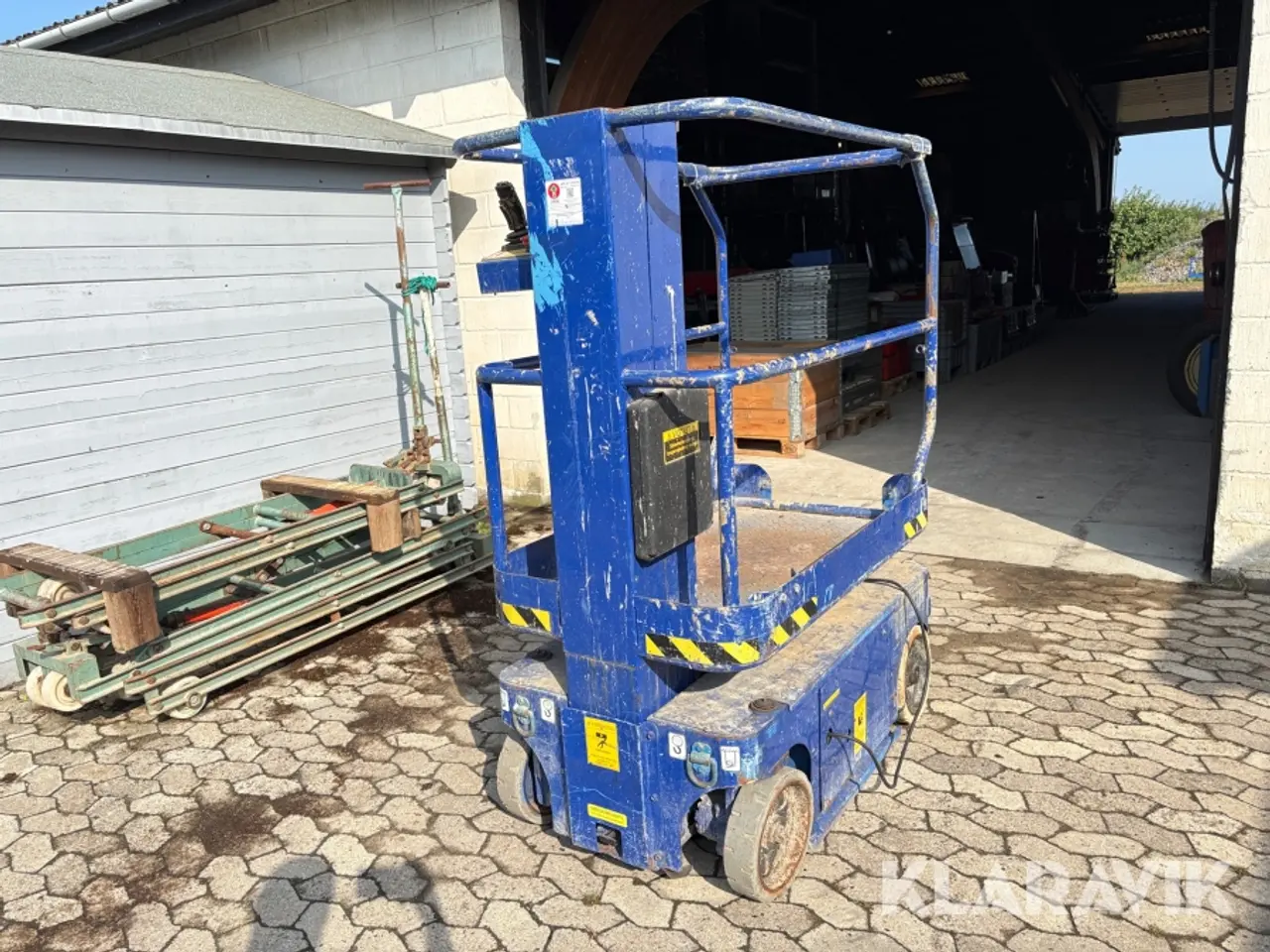 Billede 1 - Søjlelift UpRight TM12
