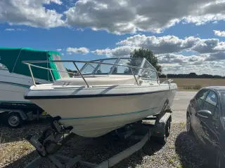 campion 185 med 115 hk yamaha 4 takter