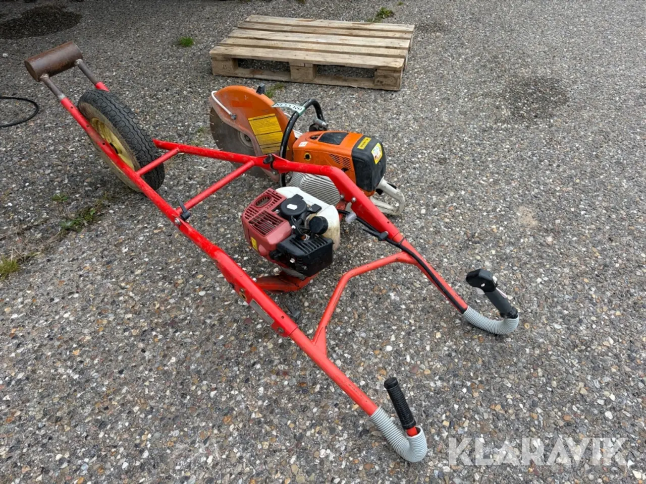 Billede 4 - Jordboremaskine og kapsav Stihl og Pflanzfuch 2 styk