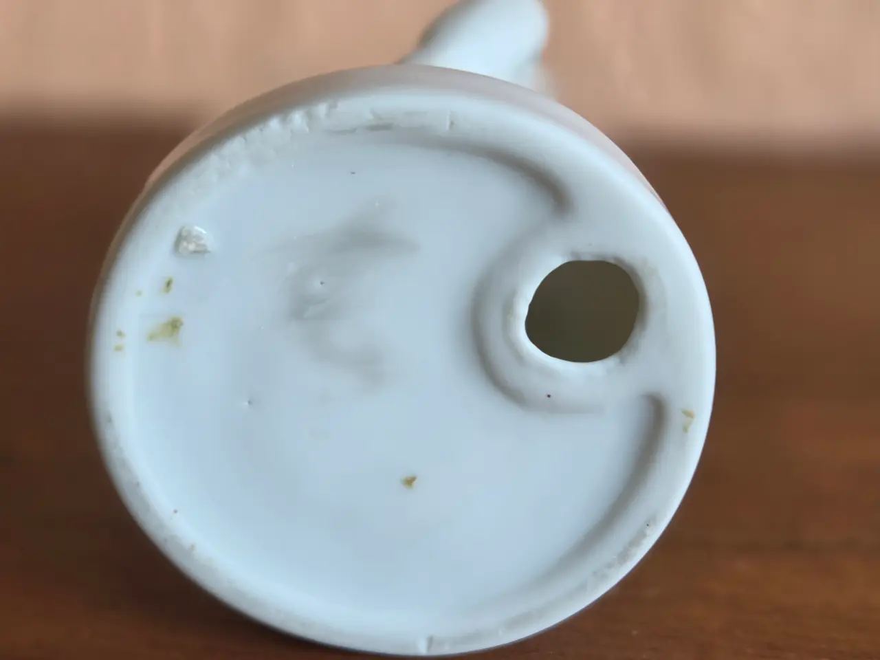 Billede 3 - Hvid porcelænsfigur – Børnefigur "Tænker" 13cm