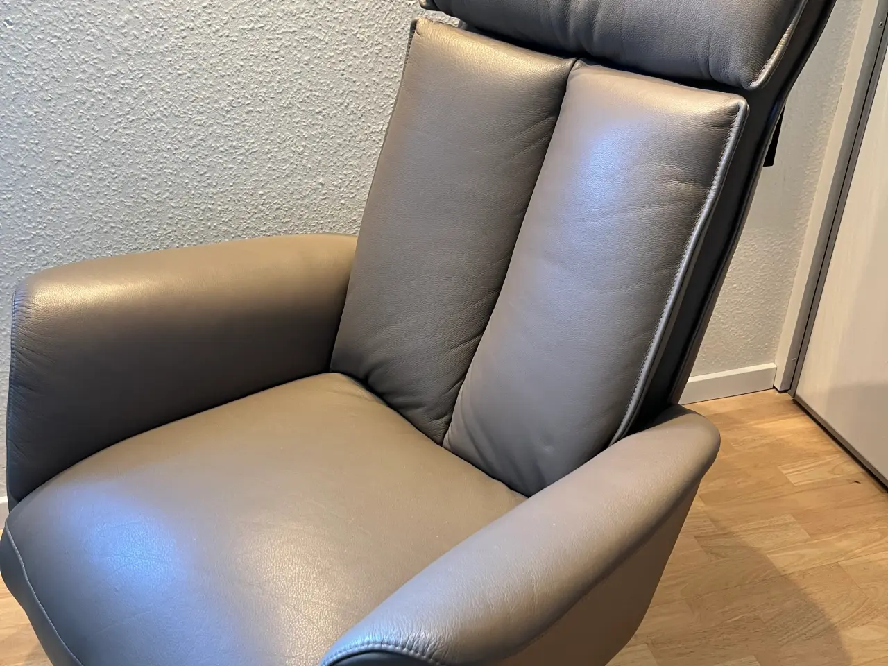 Billede 1 - Lænestol med fjernbetjening (comfortera)