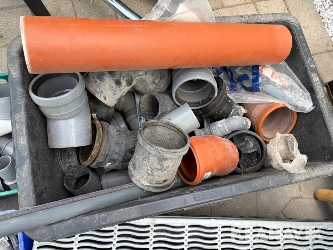 Billede 3 - Fittings, beslag, afløbsrende og slanger