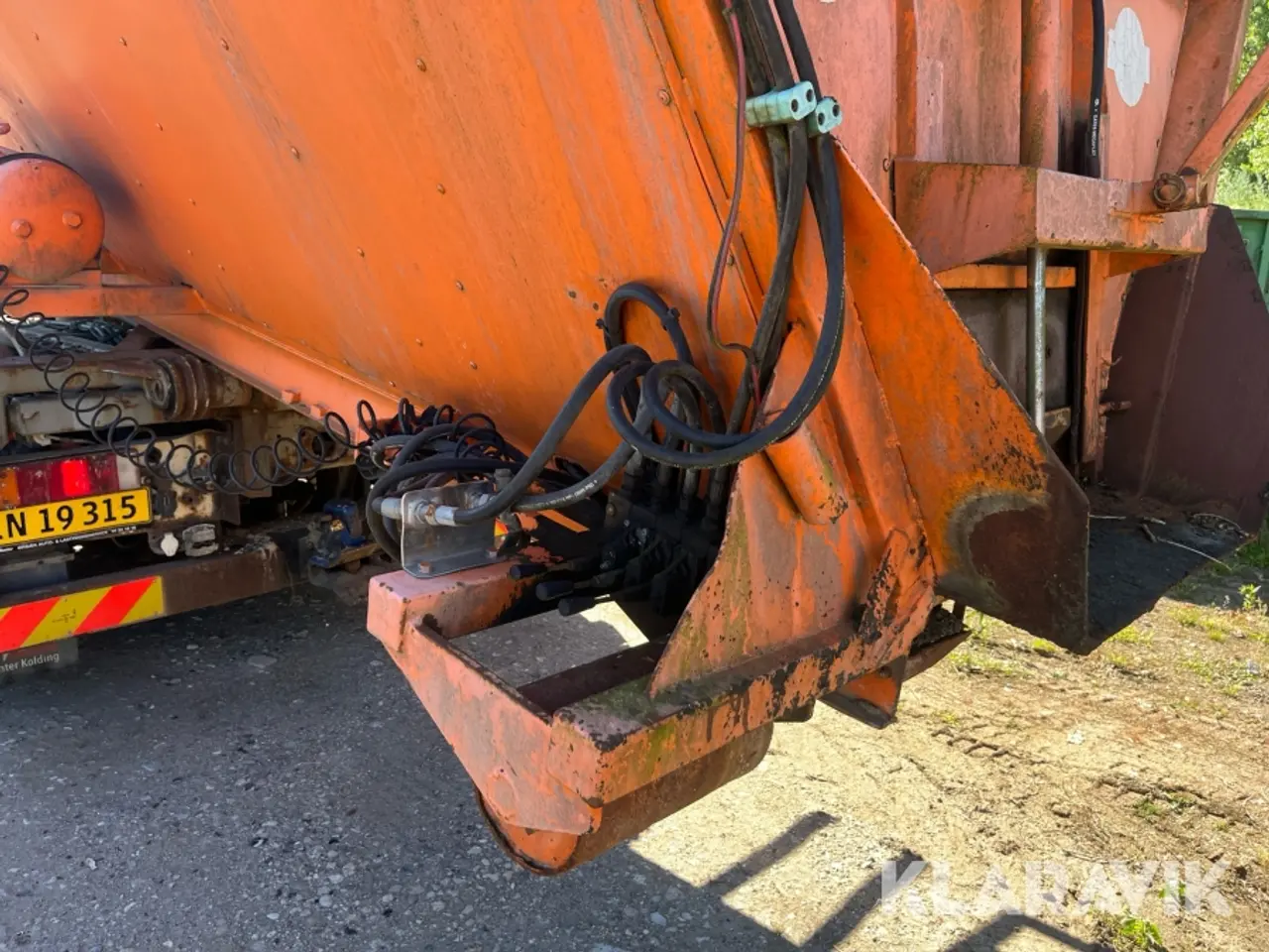 Billede 9 - Containerlad Asfalt Isoleret