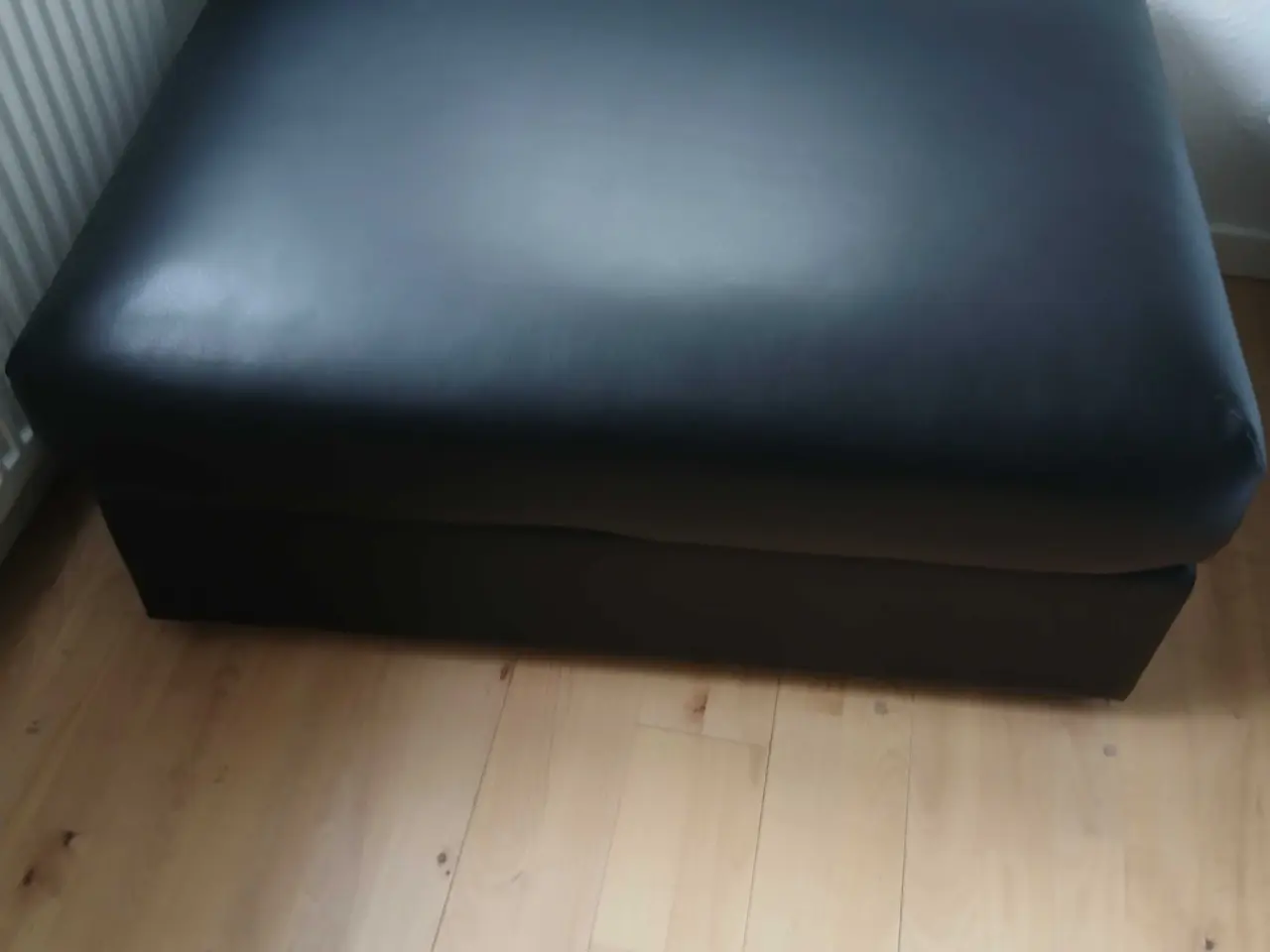 Billede 3 - Sofa i læder med tilhørende puf
