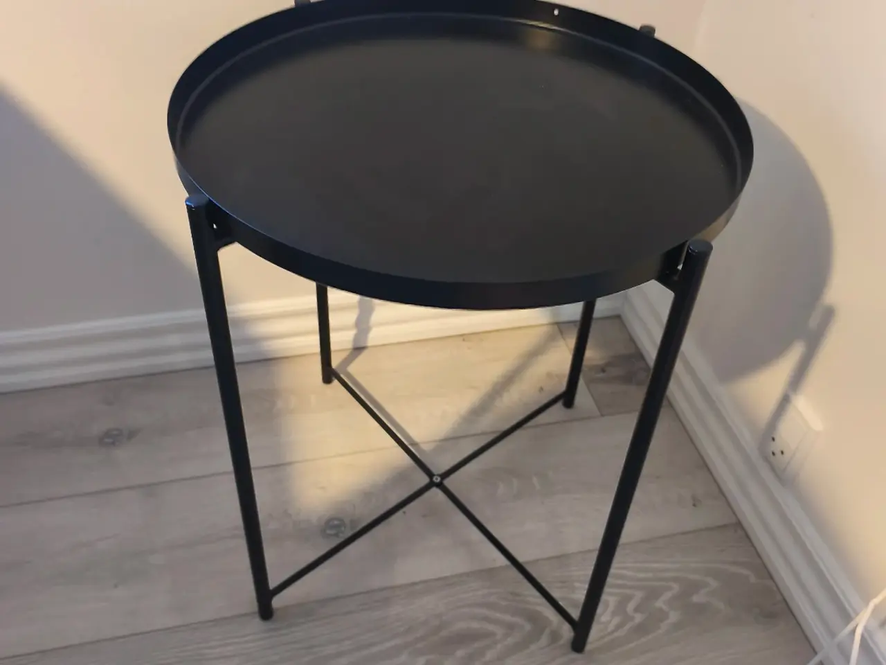 Billede 1 - Bakkebord Ikea