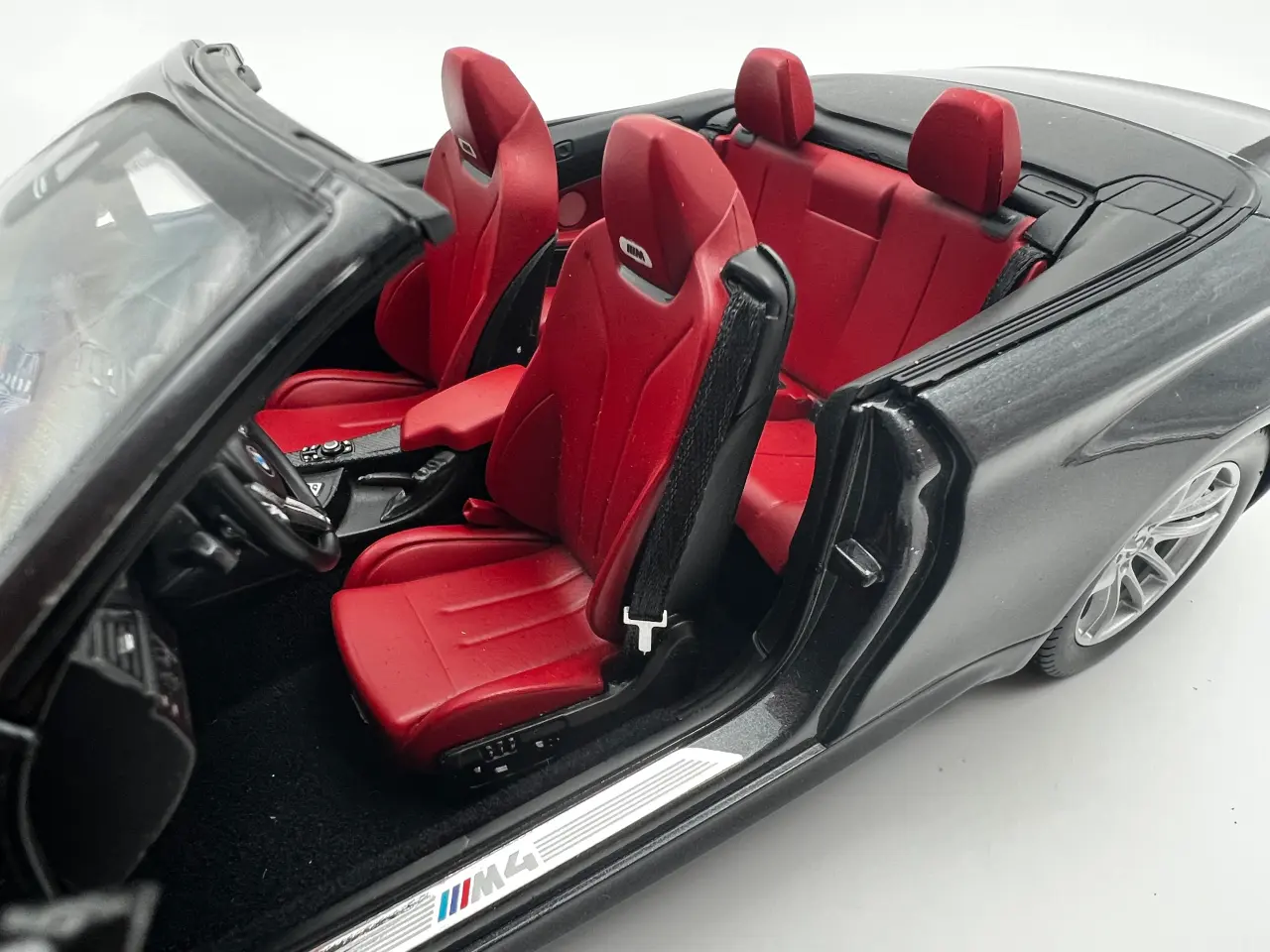 Billede 8 - 2015 BMW M4 Cabriolet 1:18
