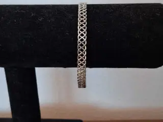 Sølvfarvet armbånd
