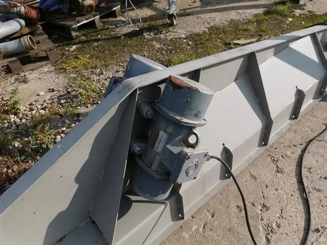 Billede 2 - - - - Vibrationstransportør Længde 540 cm