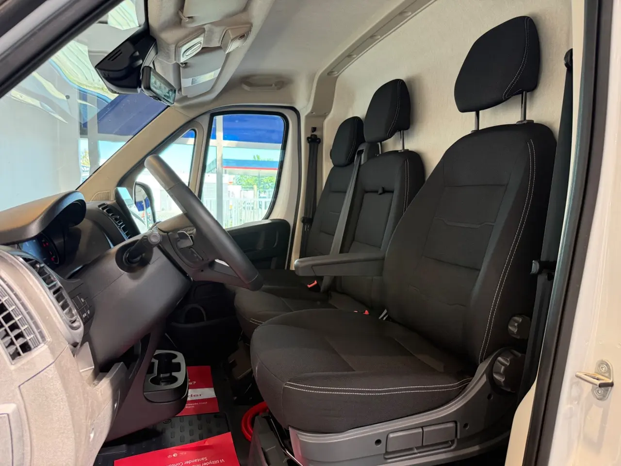 Billede 9 - Peugeot e-Boxer 435 110 L3H2 Premium